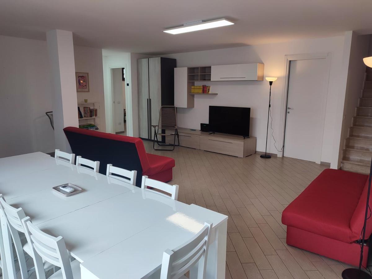 Villa Bassani, Grande E Luminosa Ideale Per Gruppi *